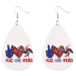 ✌️♥️🇺🇸 4 of July Earrings